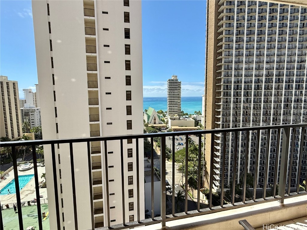 Waikiki Banyan Condominium