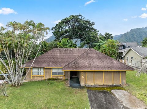 Photo of 46-180 Kalali Place, Kaneohe, HI 96744 (MLS # 202601664)