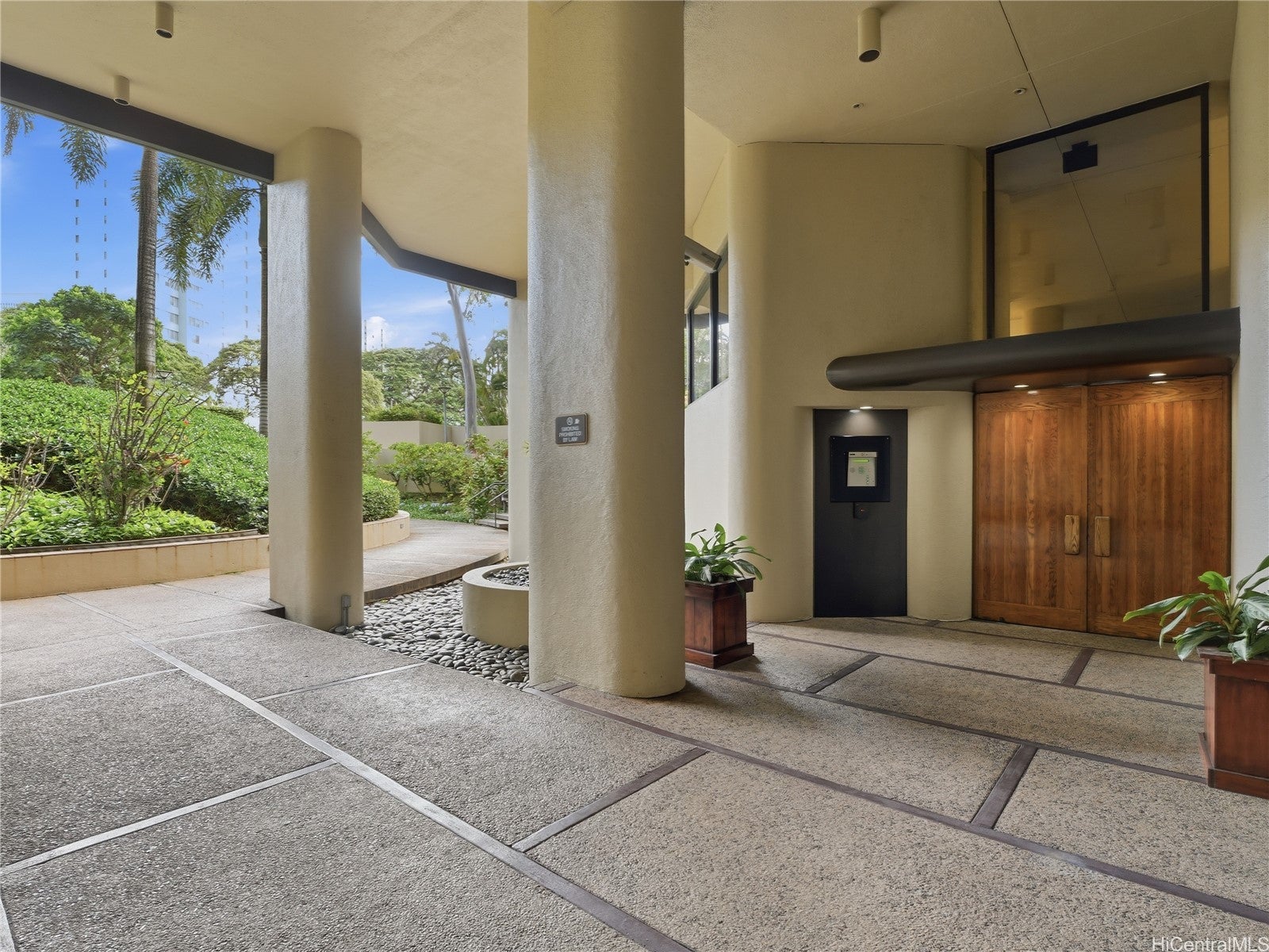60 N Beretania Street 3010