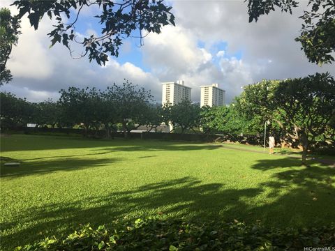 Photo of 1255 Nuuanu Avenue #E1914, Honolulu, HI 96817 (MLS # 202610192)