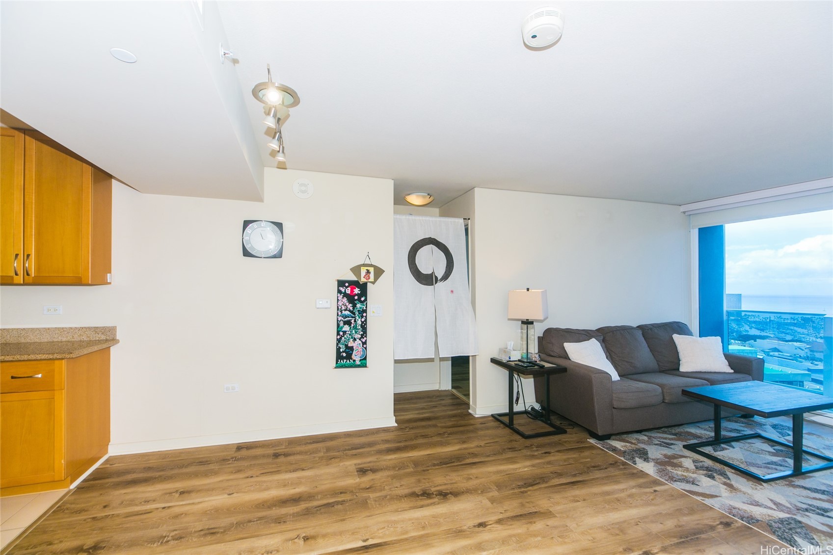 1296 Kapiolani Boulevard 3805