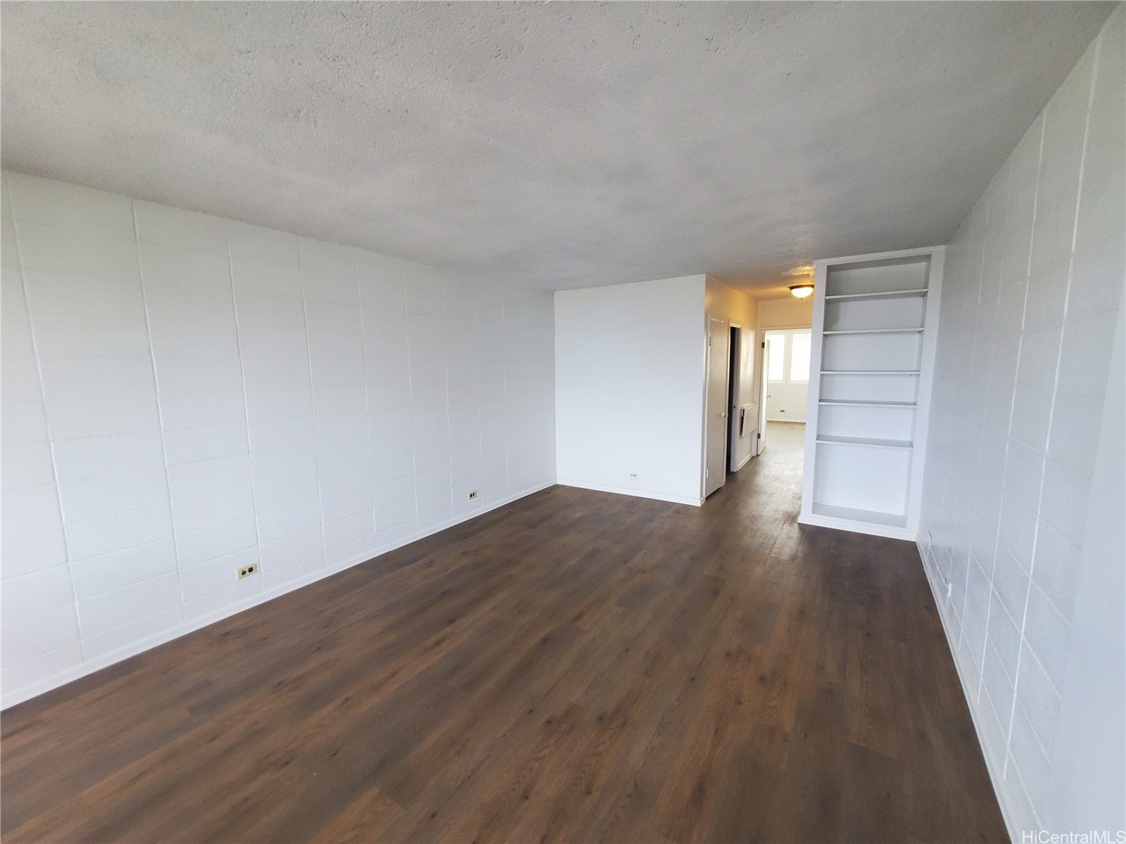 1710 Makiki Street 604