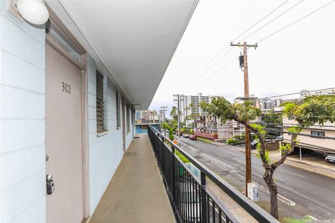 1525 Pensacola Street 302 Honolulu HI 96822