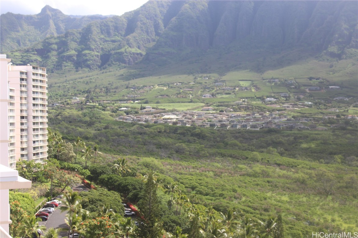 Makaha Valley Towers Condominium