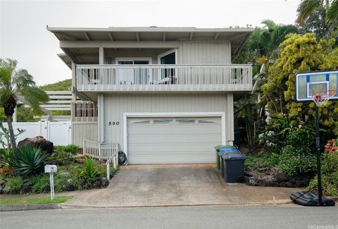 Photo of 590 Alihi Place, Kailua, HI 96734 (MLS # 202609500)
