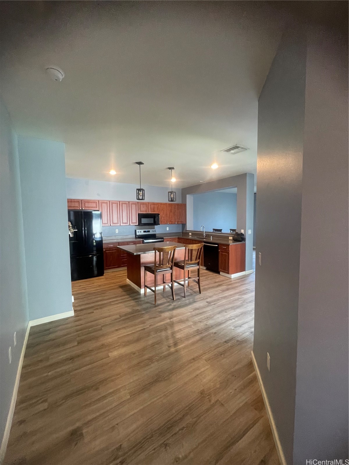 91-6221 Kapolei Parkway 423