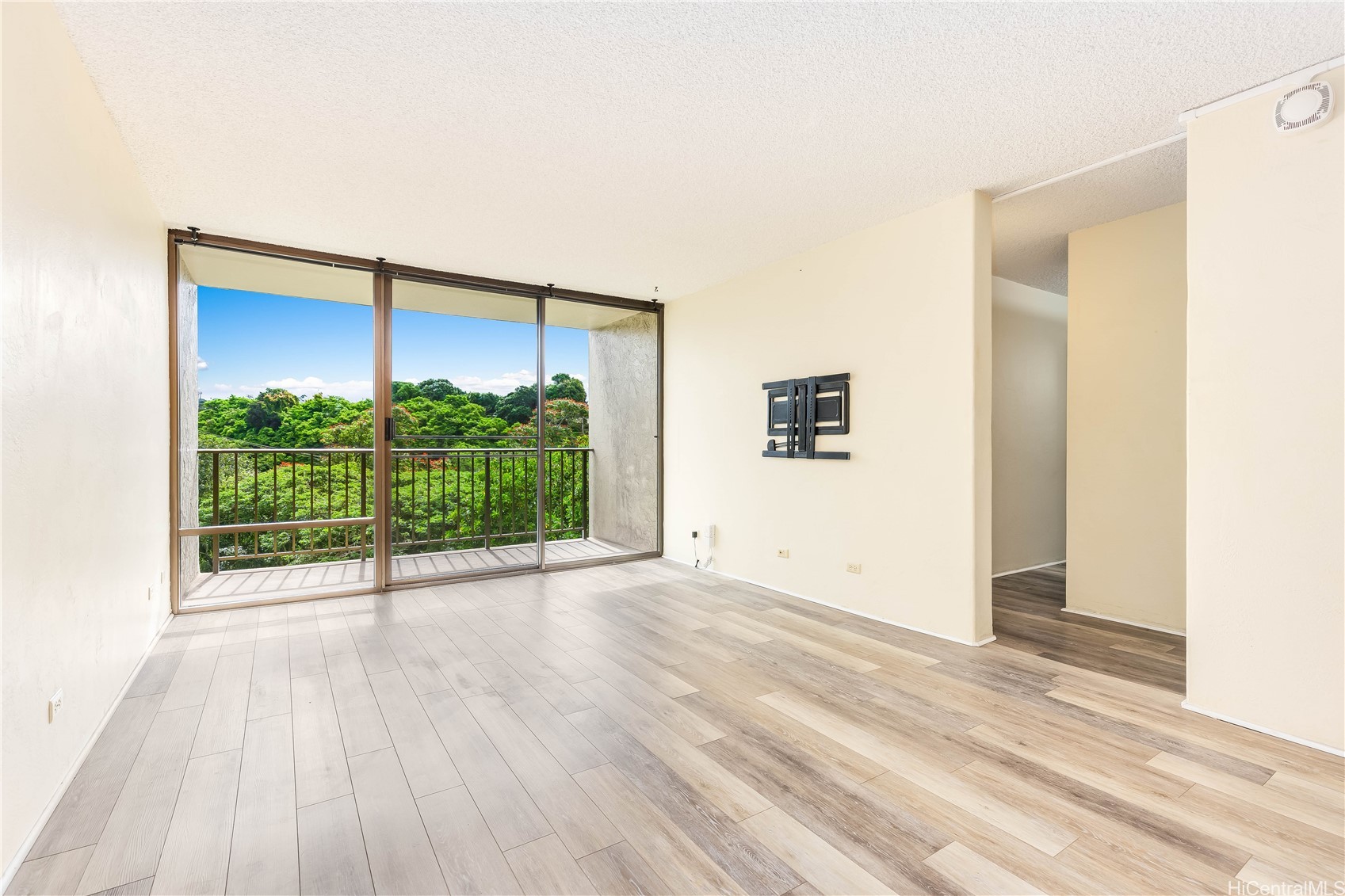 98-500 Koauka Loop 7G