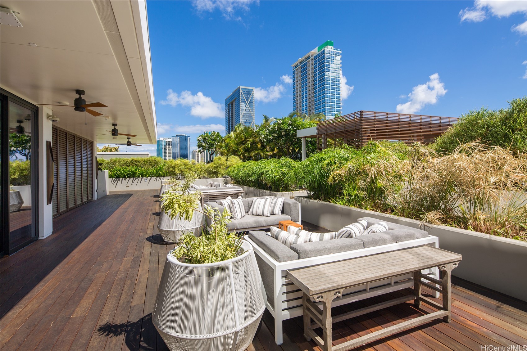 Symphony Honolulu Condominium