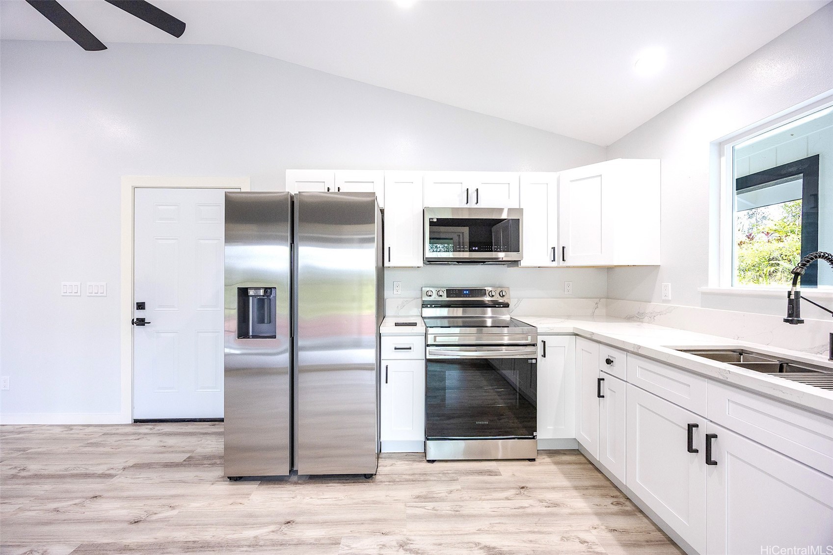 11-3499 Pikake Street