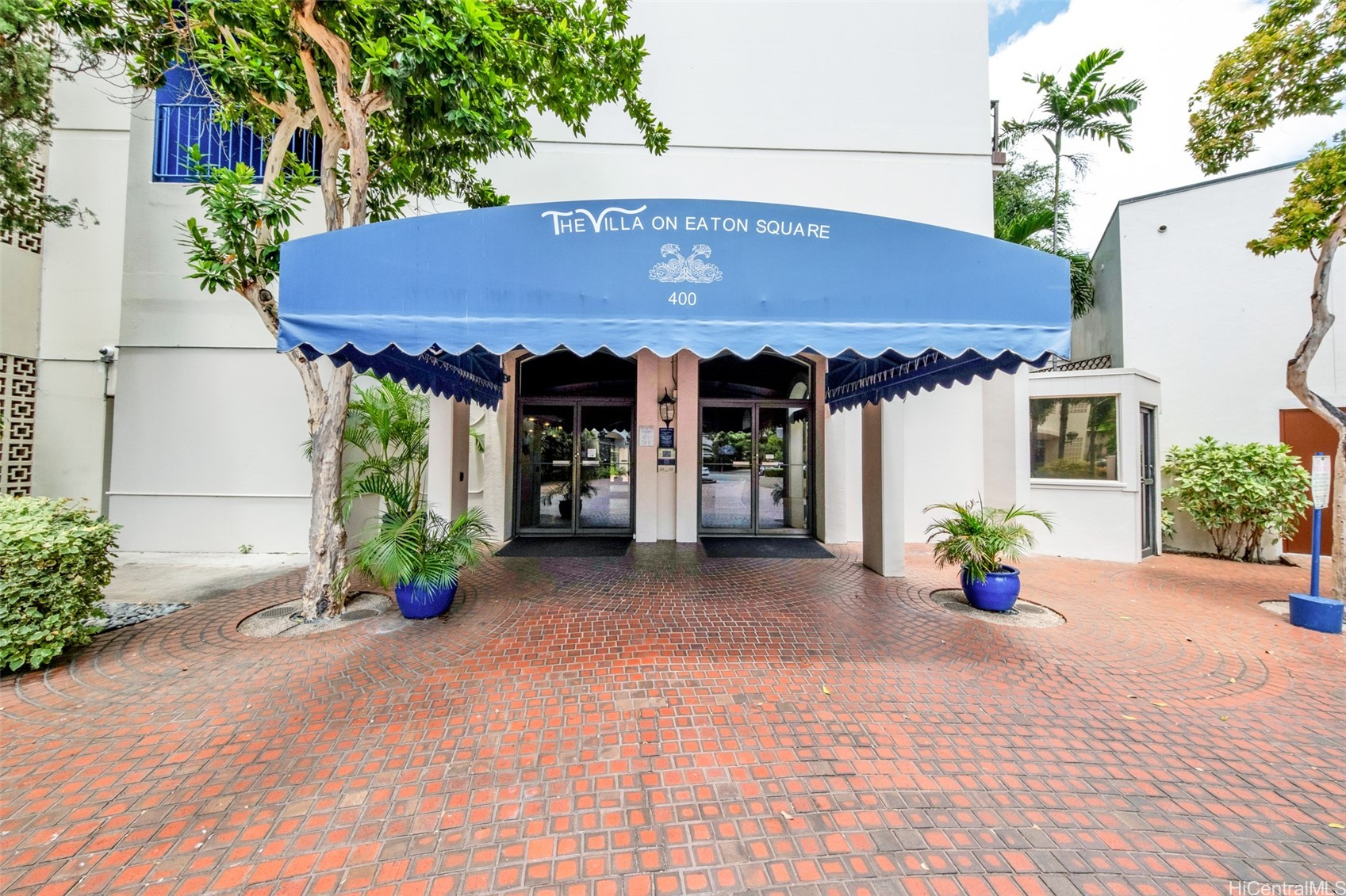 Villa On Eaton Square Condominium