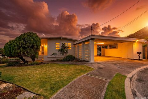 Photo of 5647 Anolike Place, Honolulu, HI 96821 (MLS # 202609512)