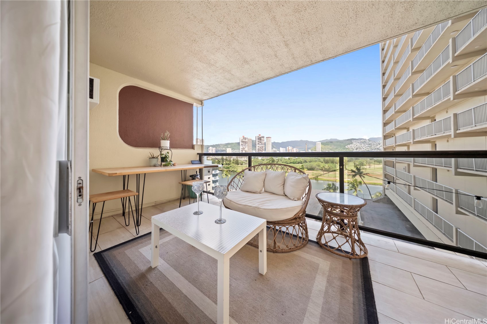 444 Nahua Street 912