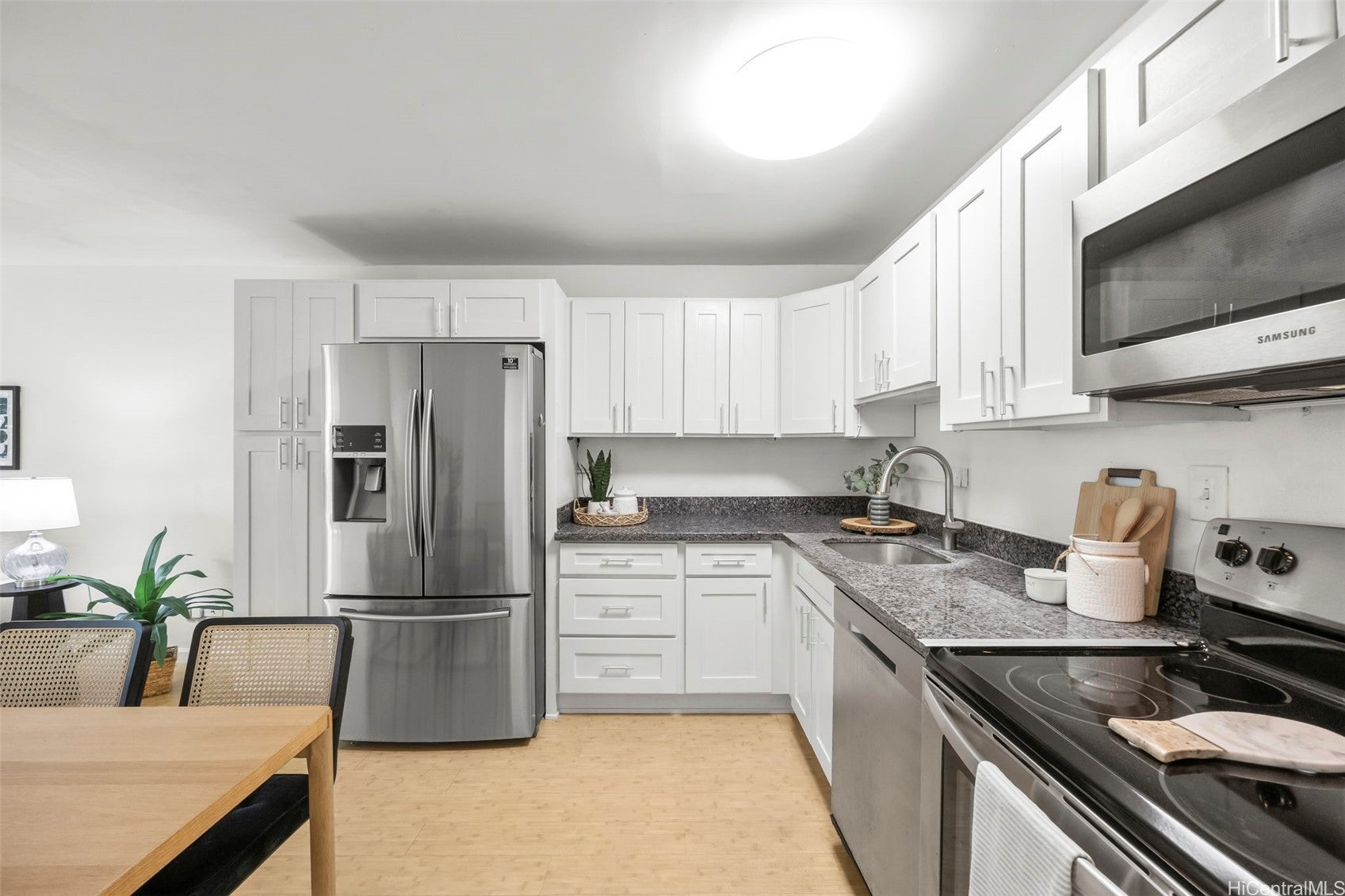1617 Clark Street 302