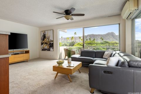 Photo of 240 Makee Road #3A, Honolulu, HI 96815 (MLS # 202524286)