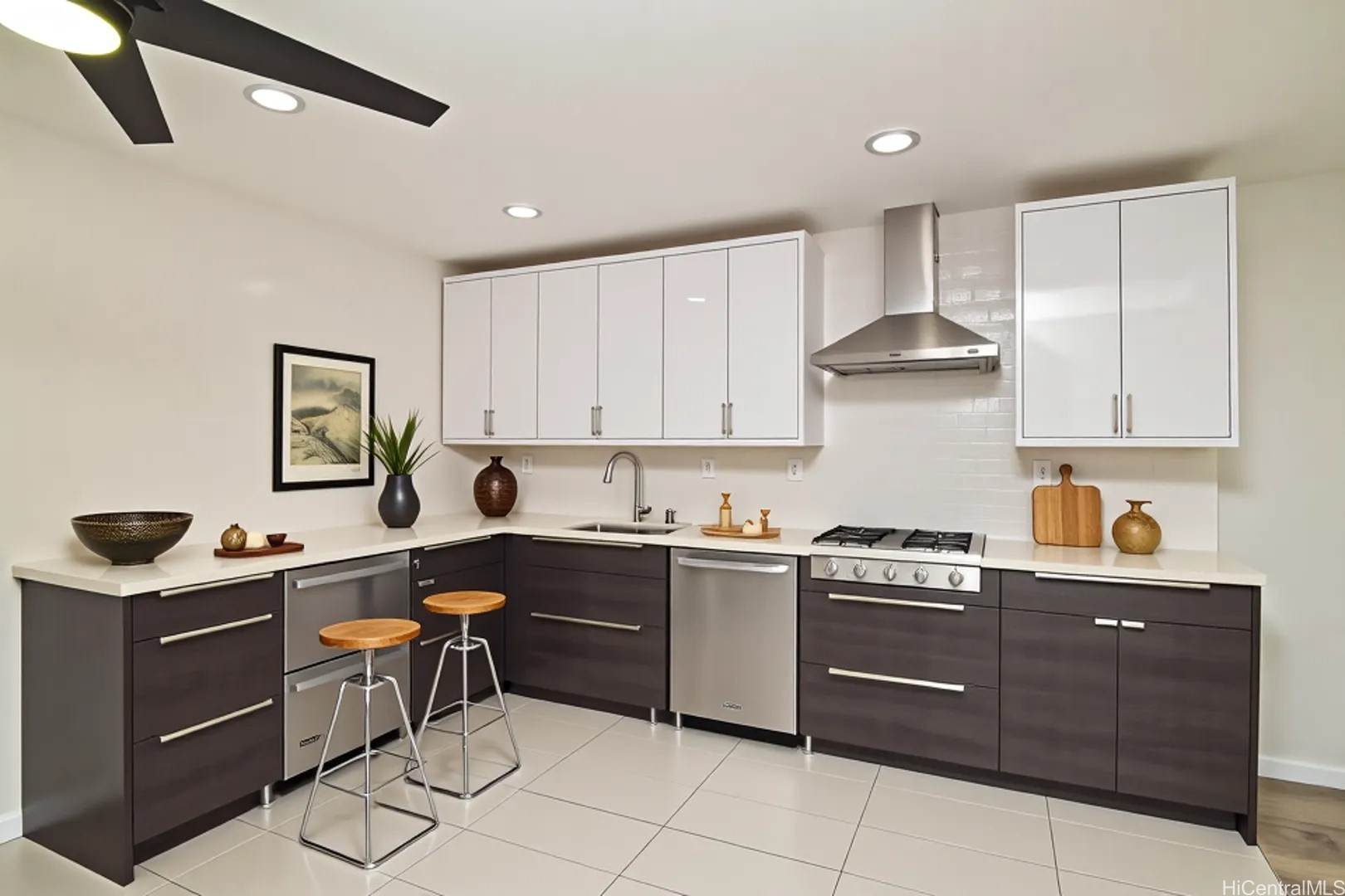 46-78 Emepela Place M106