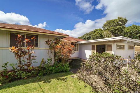 11 Nanea Avenue Wahiawa HI 96786