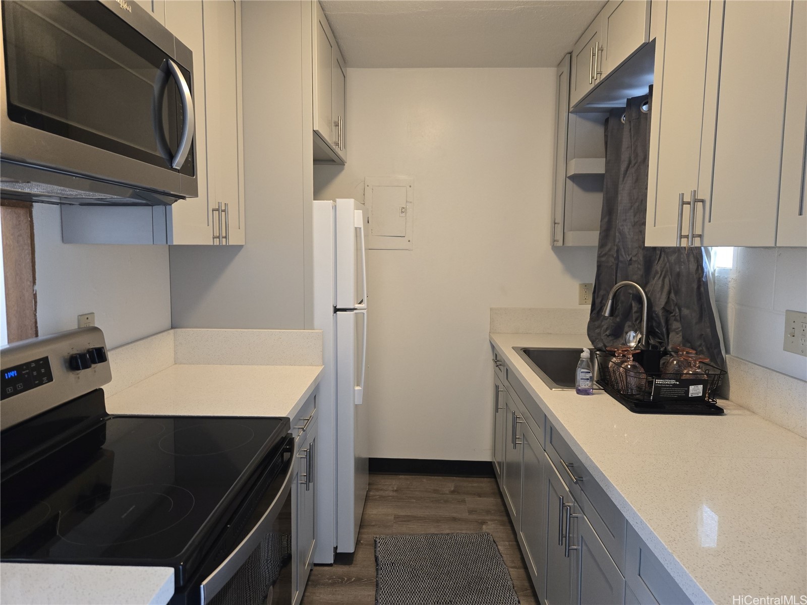 1215 Alexander Street 1403