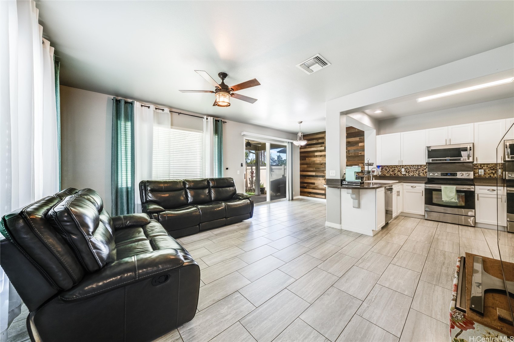 91-1200 Keaunui Drive 204