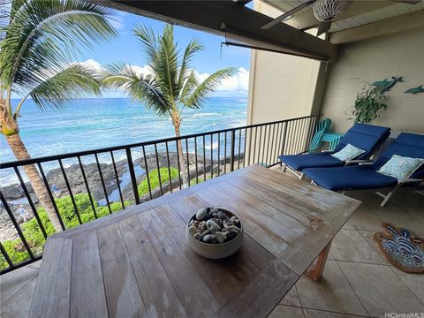 Photo of 76-6246 Alii Drive #303, Kailua Kona, HI 96740 (MLS # 202521309)