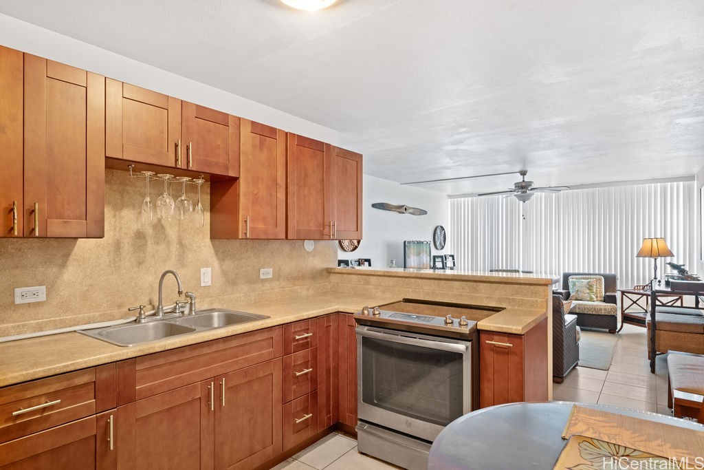 111 Kahului Beach Road D306