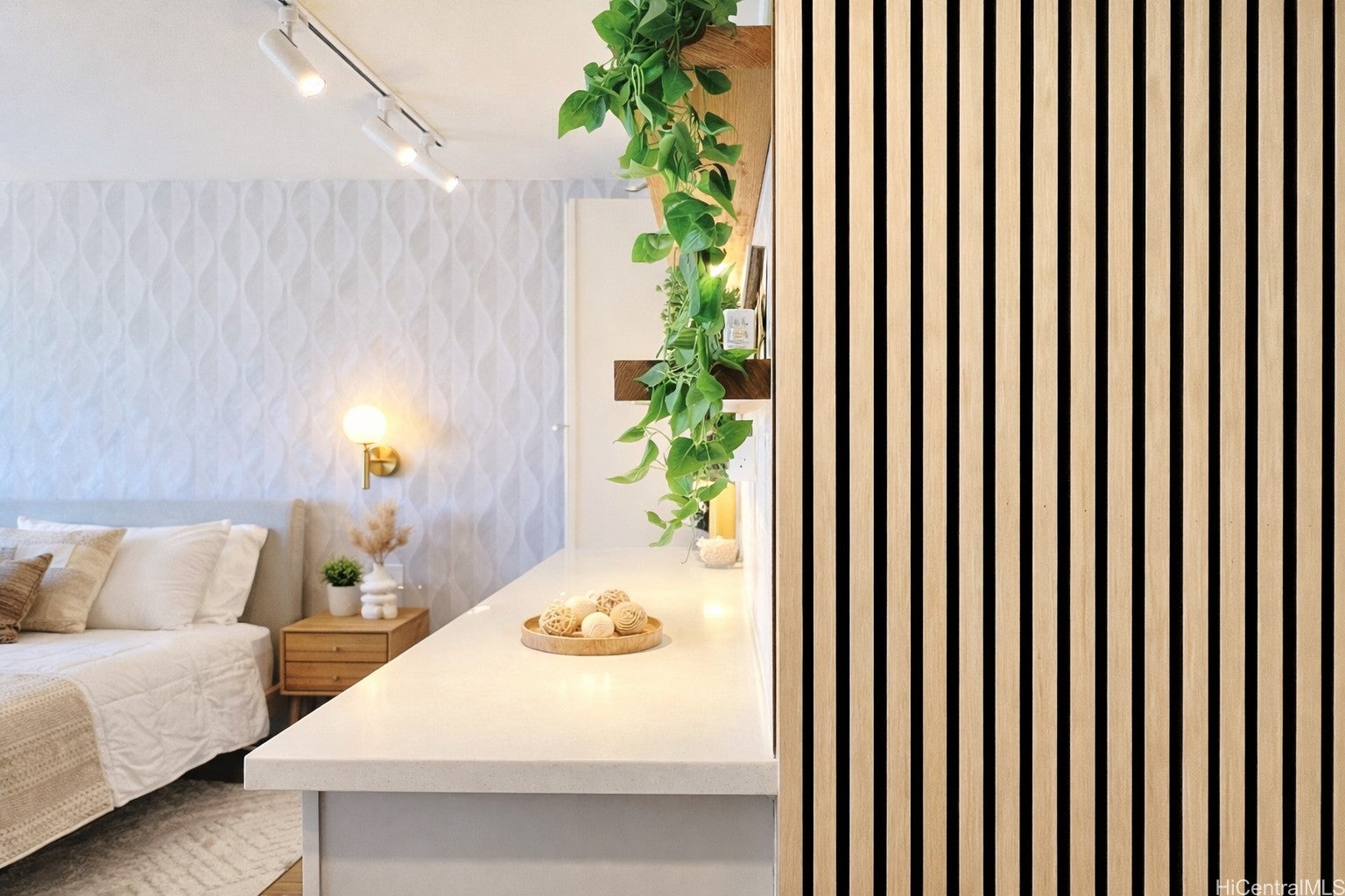 444 Niu Street 709