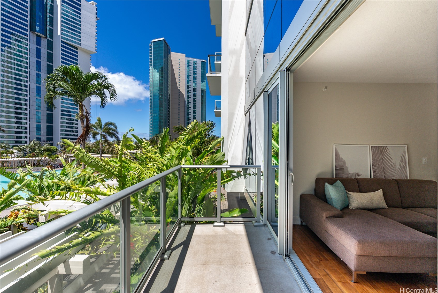 1189 Waimanu Street 704