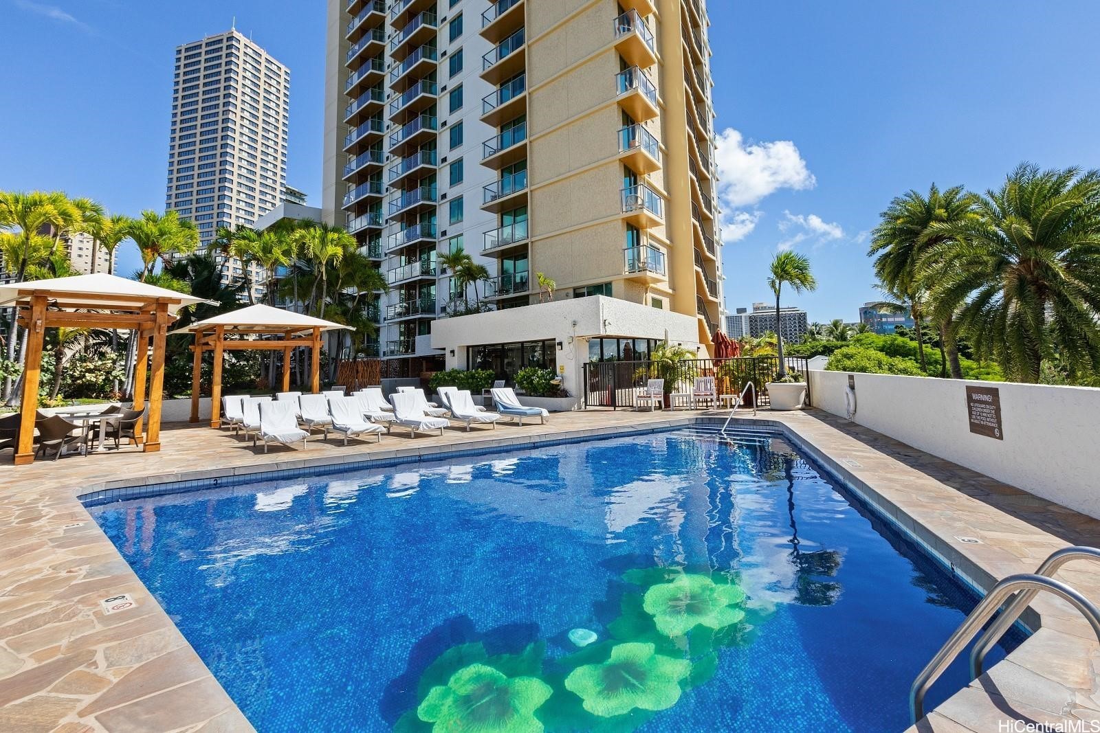 2045 Kalakaua Avenue 114