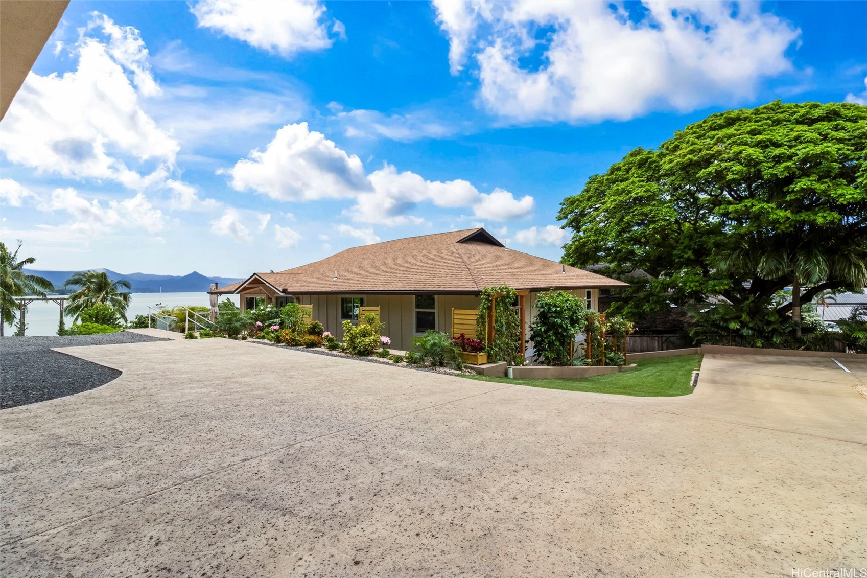 44-421 Kaneohe Bay Drive