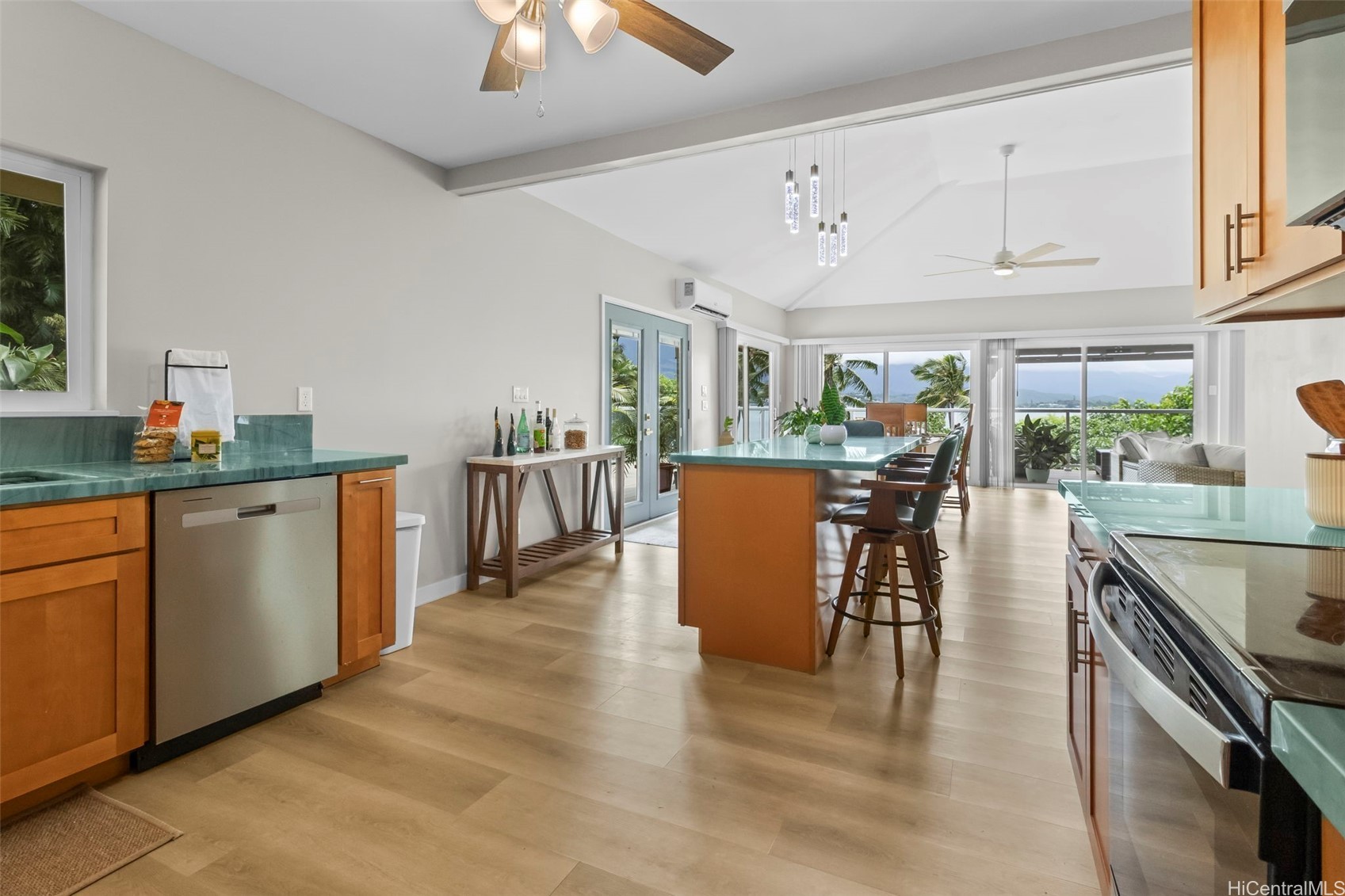 44-421 Kaneohe Bay Drive