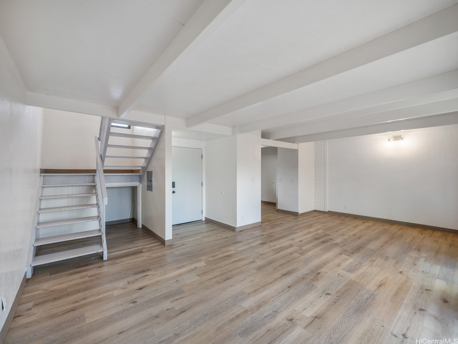 87-186 Helelua Street 2