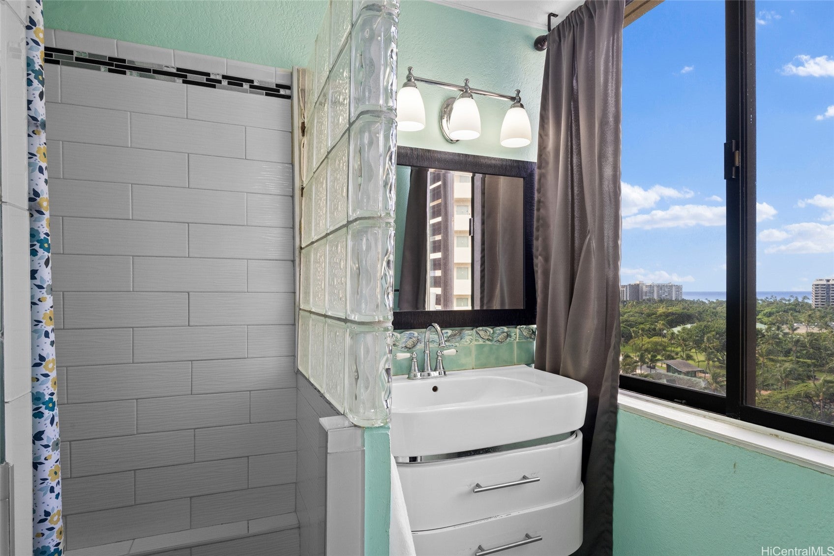 444 Niu Street 1503