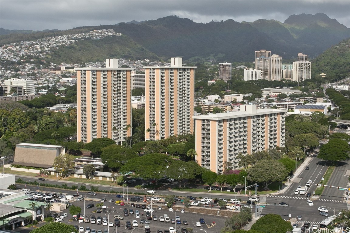 Queen Emma Gardens Condominium