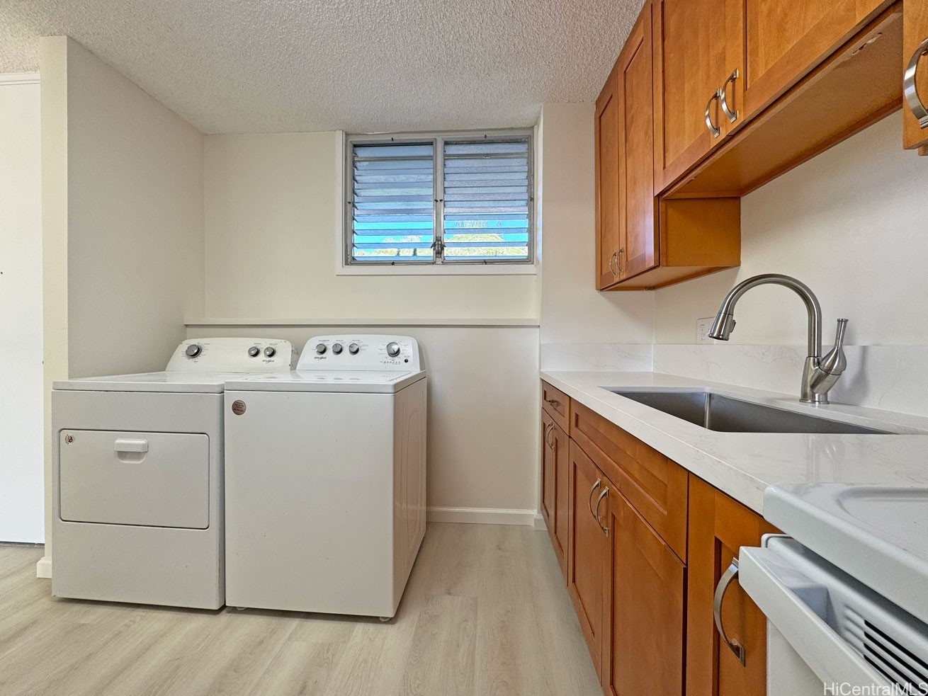 927 Prospect Street 202