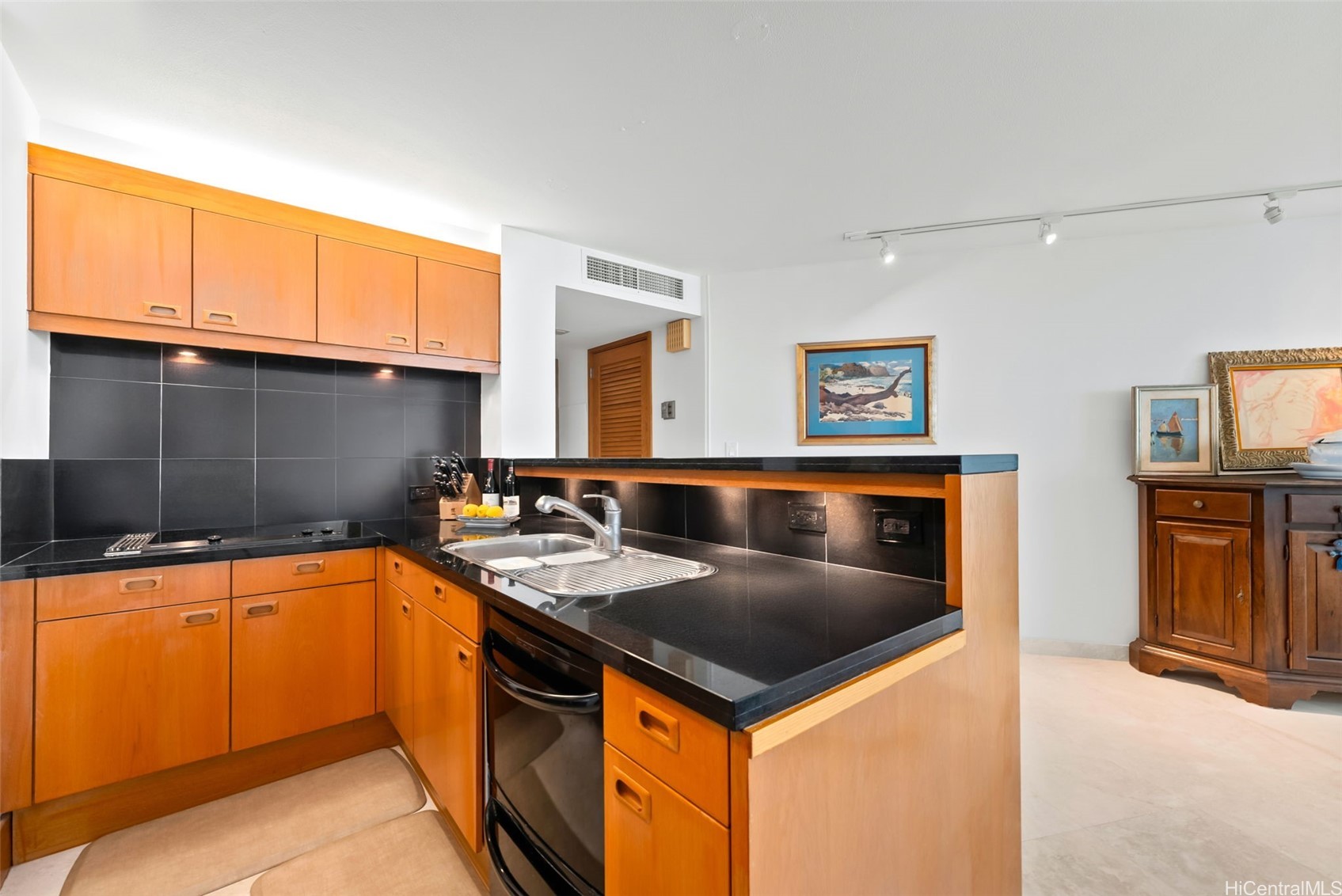 1330 Ala Moana Boulevard 3202