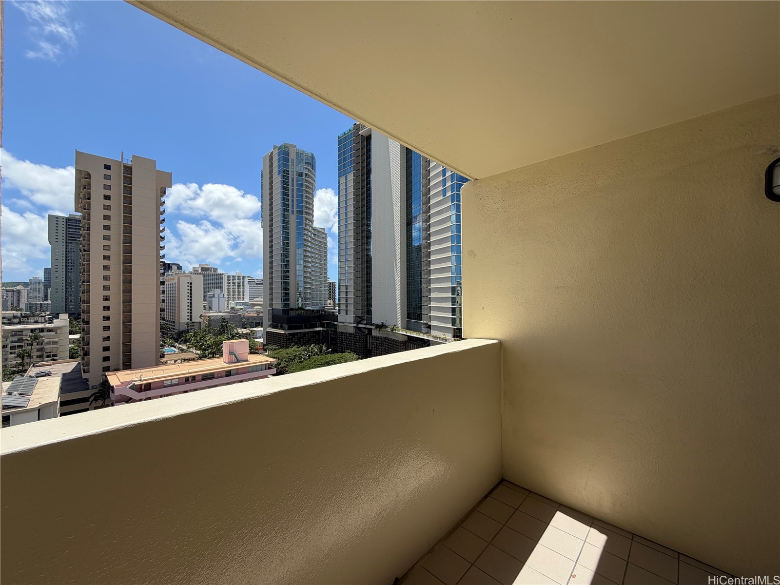 2092 Kuhio Avenue 1506