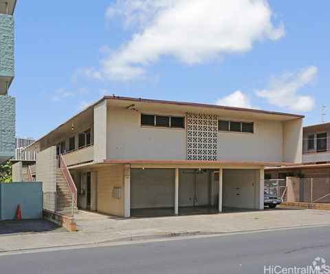 Photo of 3353 Campbell Avenue #4, Honolulu, HI 96815 (MLS # 202607705)