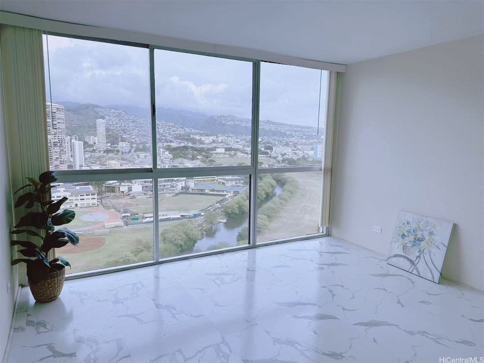 2211 Ala Wai Boulevard 2810