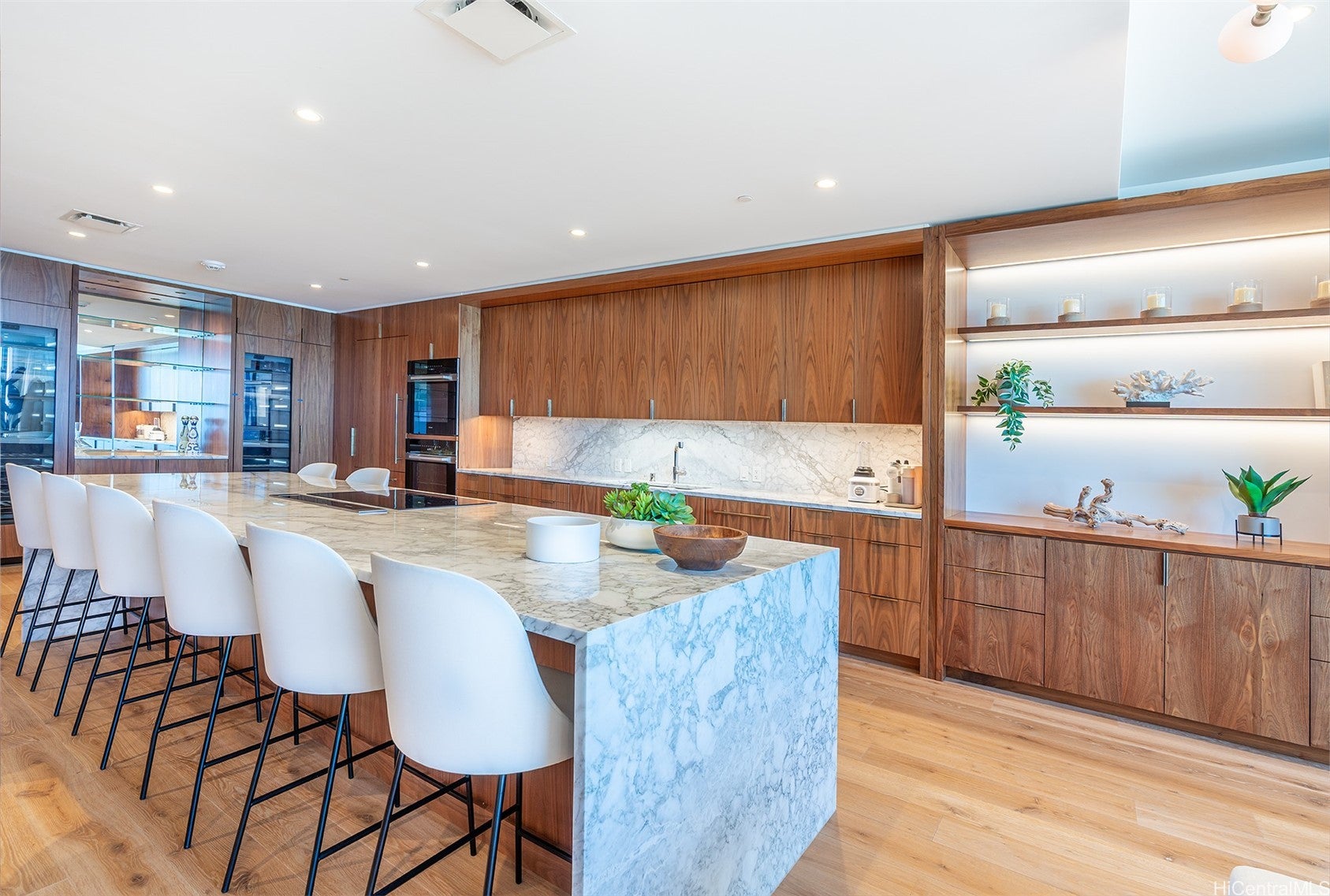 2139 Kuhio Avenue PHB