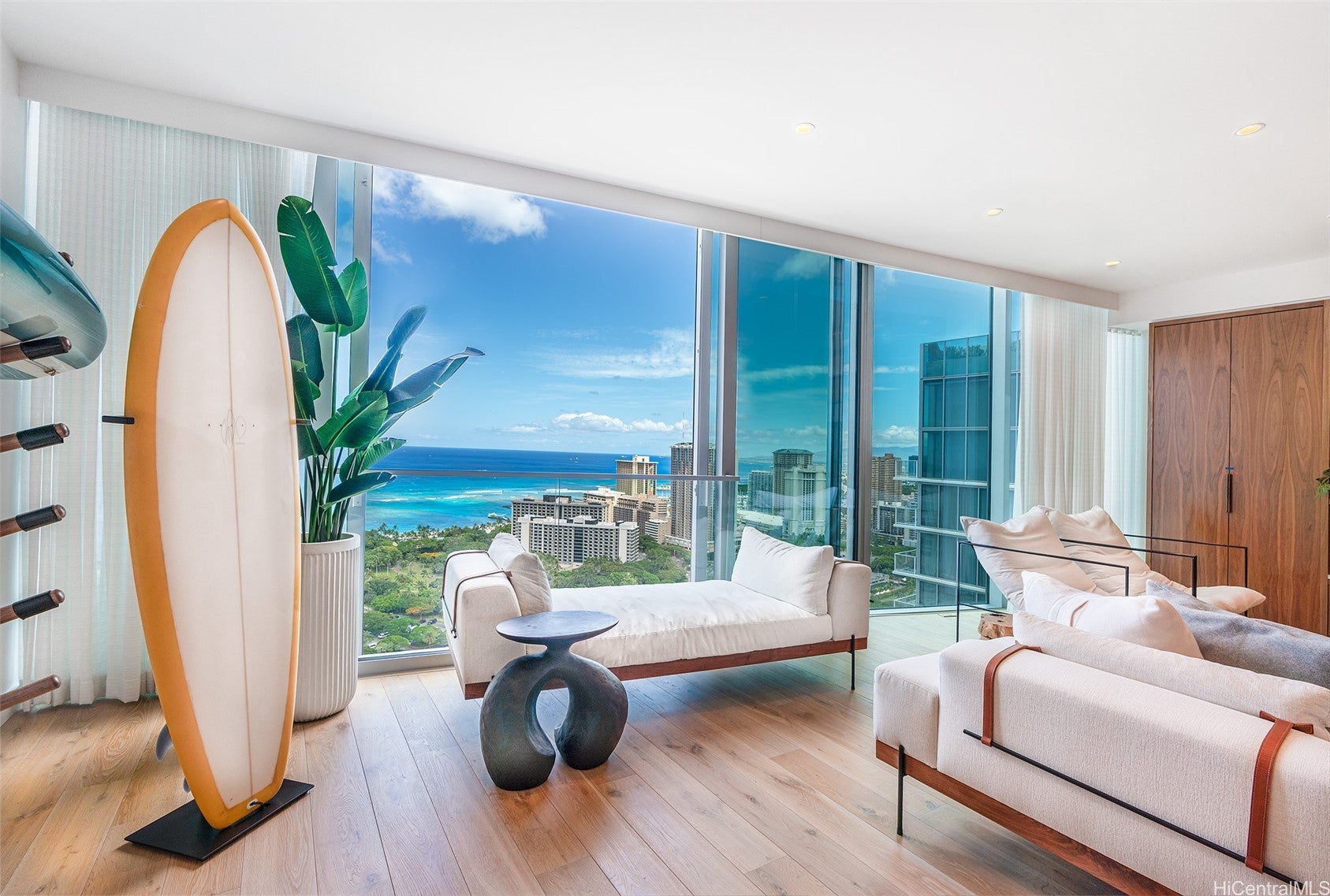 2139 Kuhio Avenue PHB