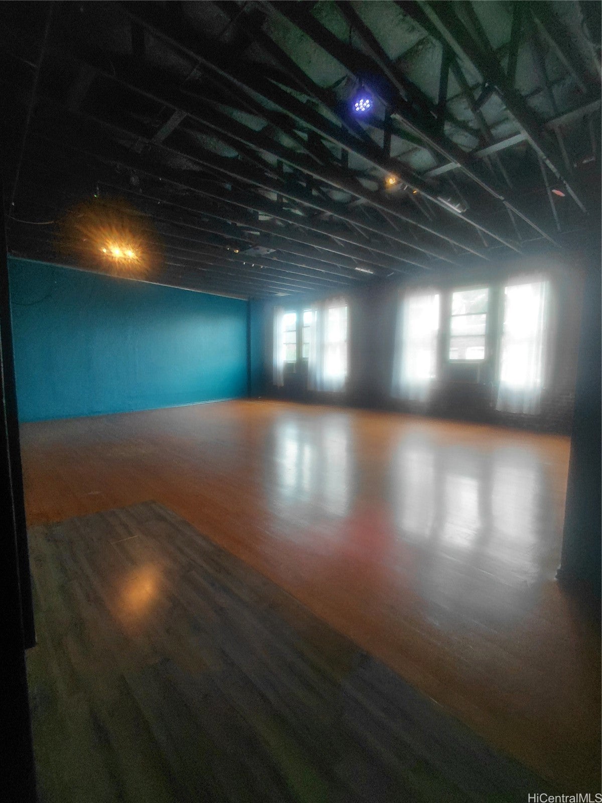 184 N King Street