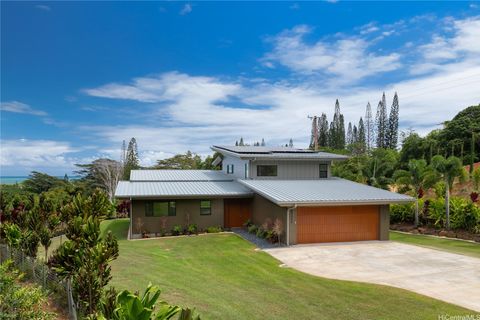 Photo of 47-546-E Mapele Place #B, Kaneohe, HI 96744 (MLS # 202519990)