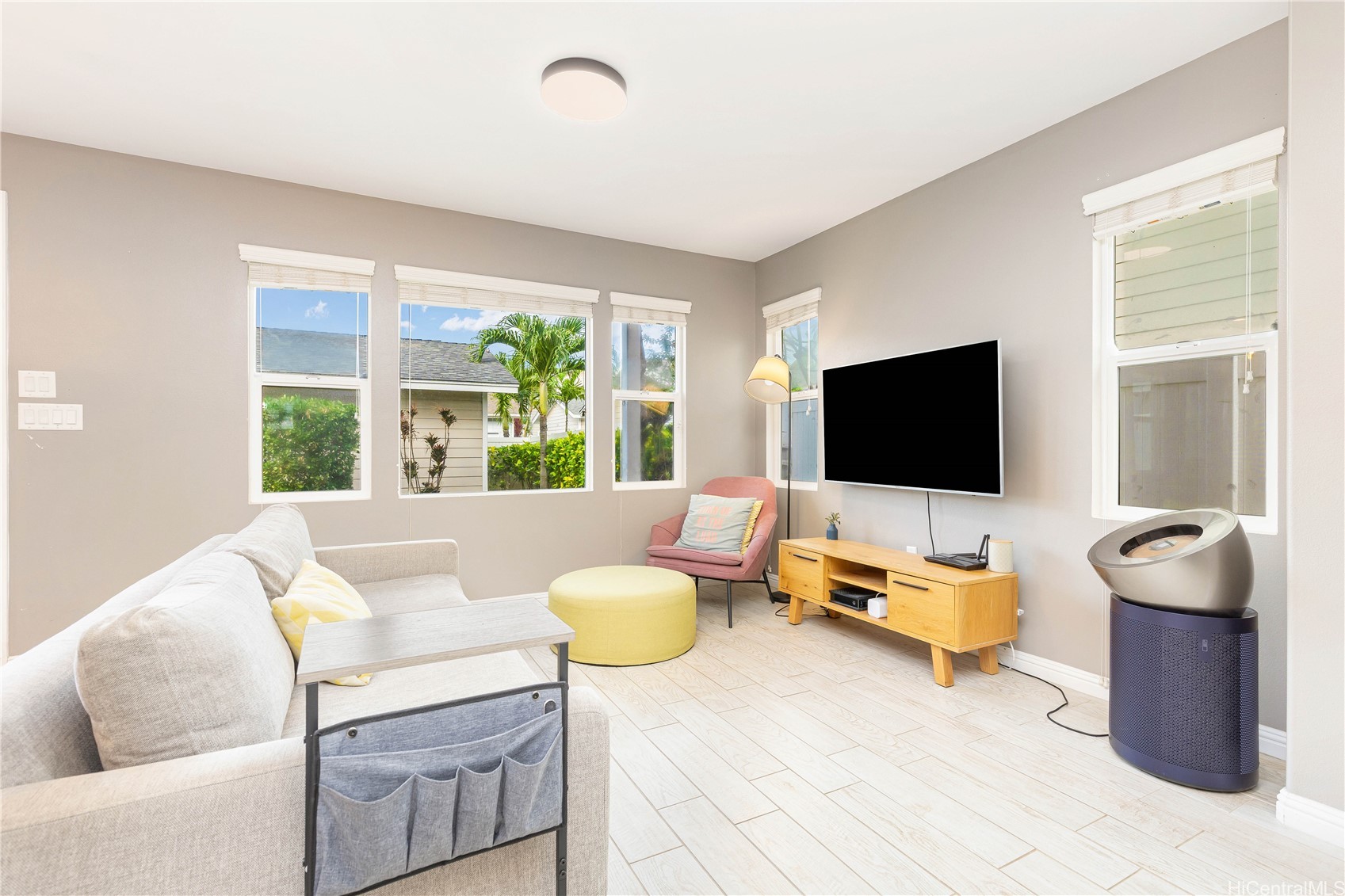 91-1262 Kaileolea Drive