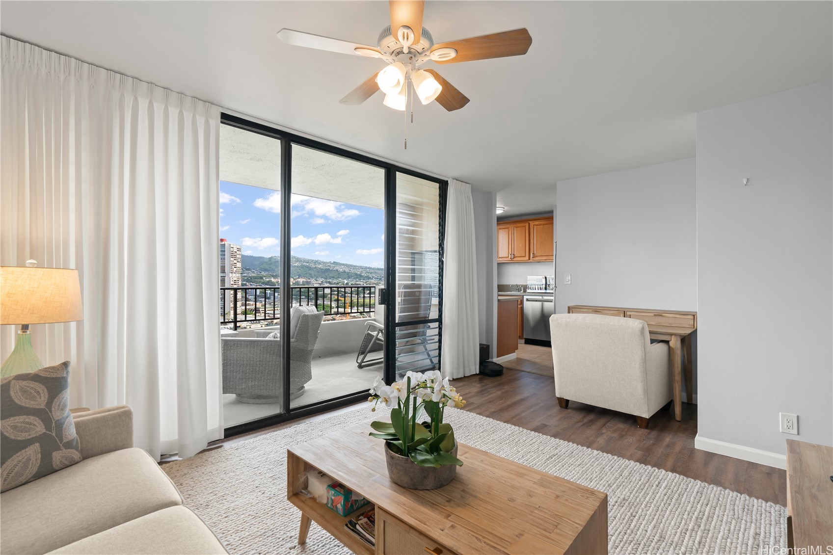 2121 Ala Wai Boulevard 2303