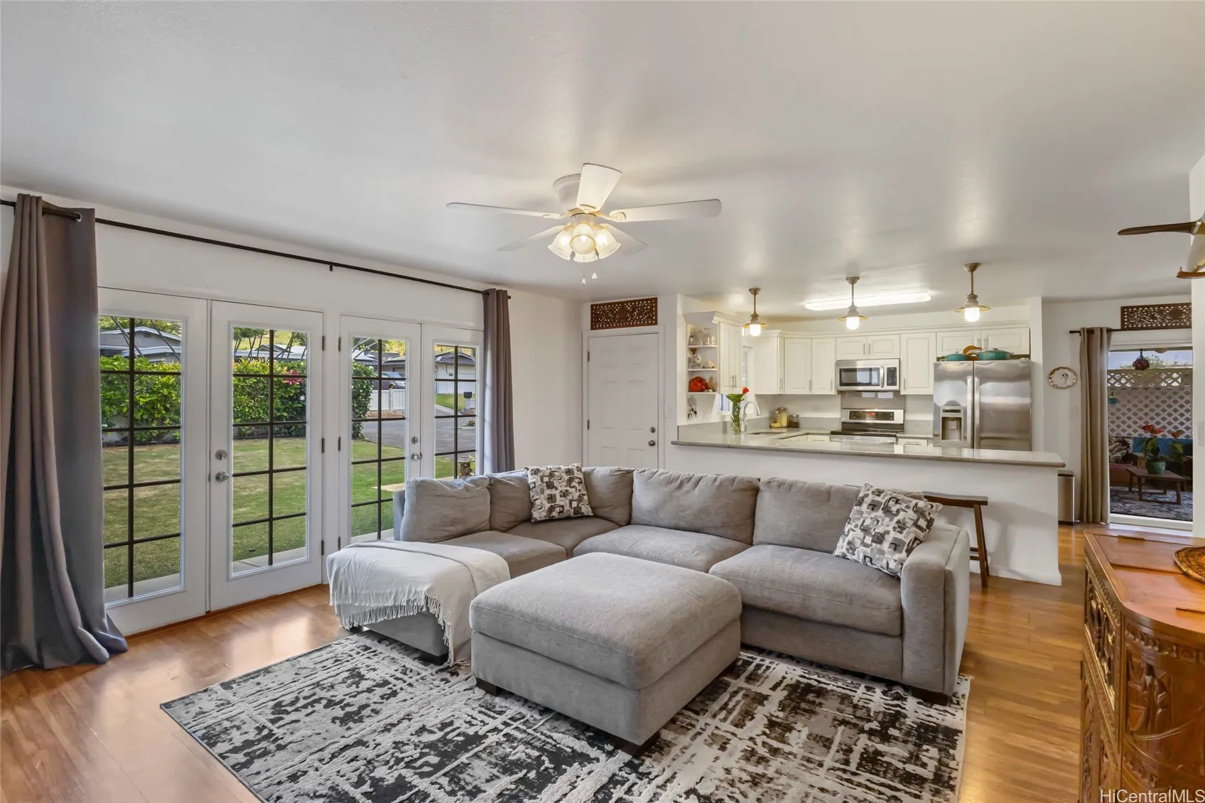 Honolulu, Hawaii 96825, United States, 4 Bedrooms Bedrooms, ,2 BathroomsBathrooms,Residential,Pending,111141