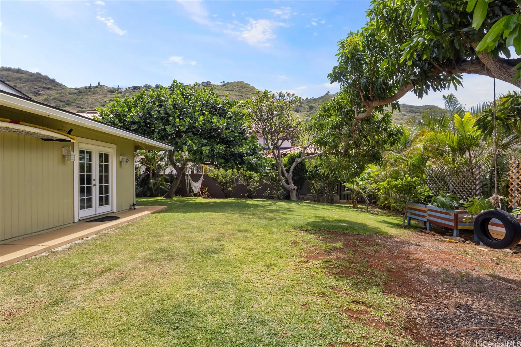 Honolulu, Hawaii 96825, United States, 4 Bedrooms Bedrooms, ,2 BathroomsBathrooms,Residential,Pending,111141