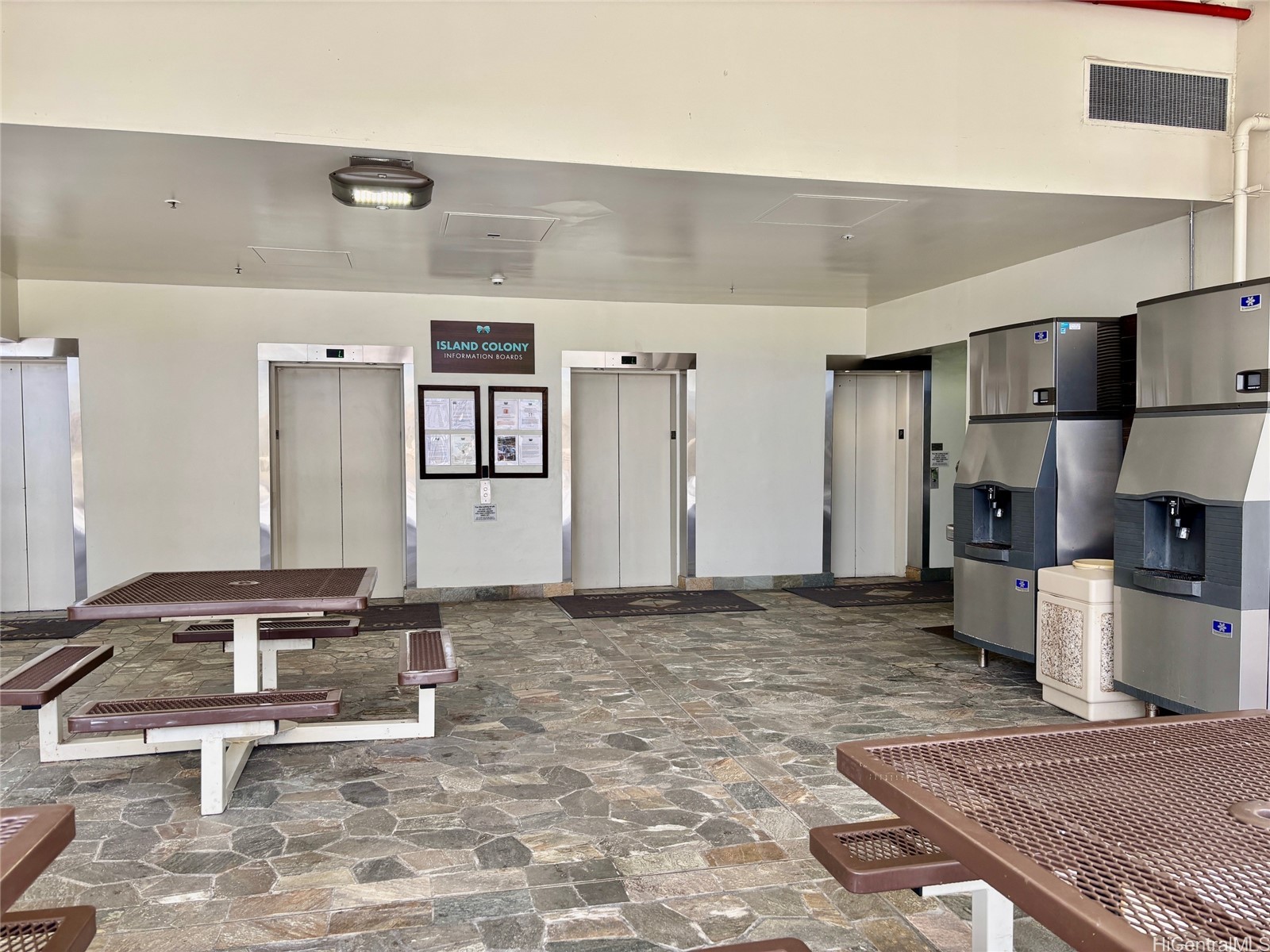 Island Colony Residential Lease