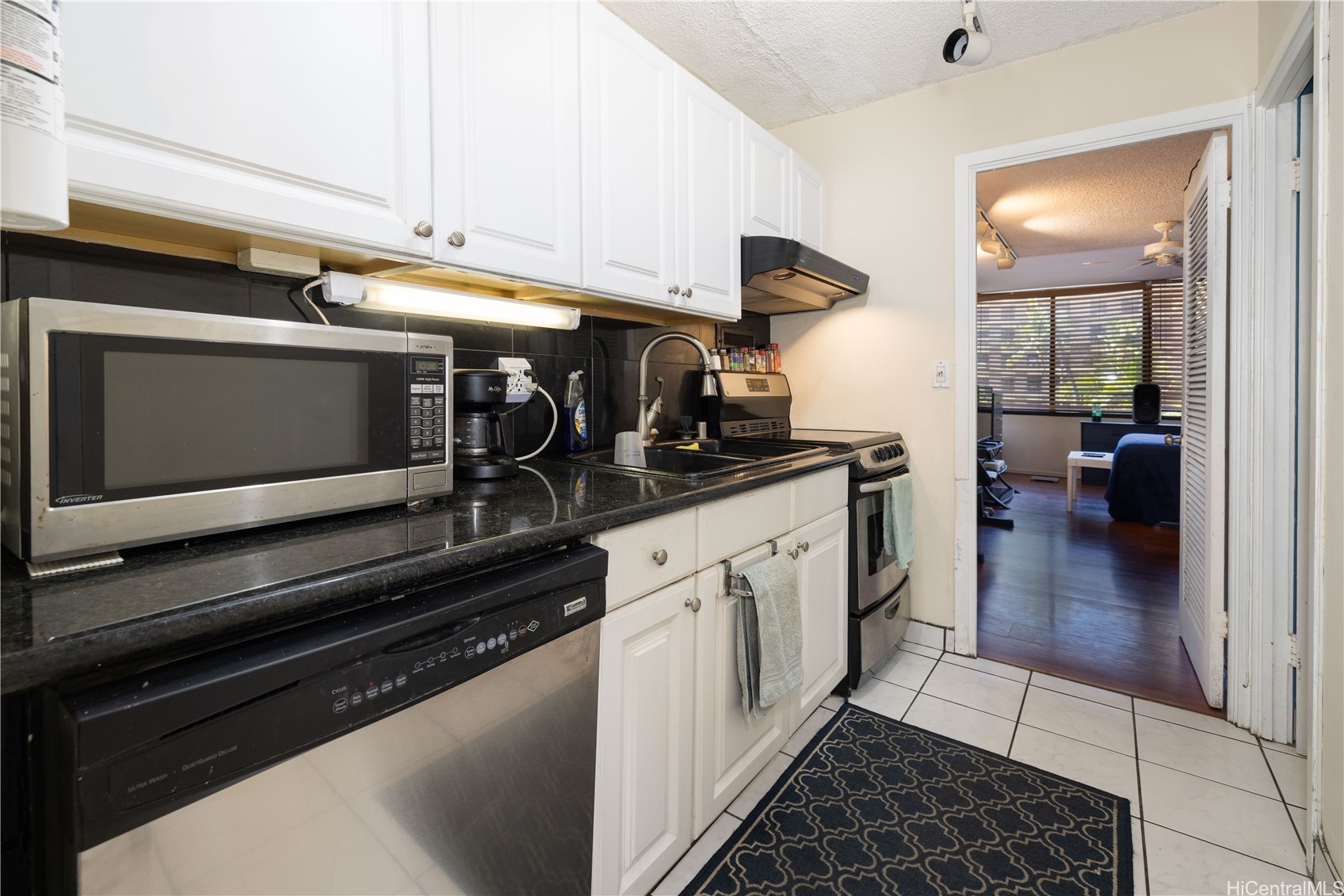 1720 Ala Moana Boulevard 304B