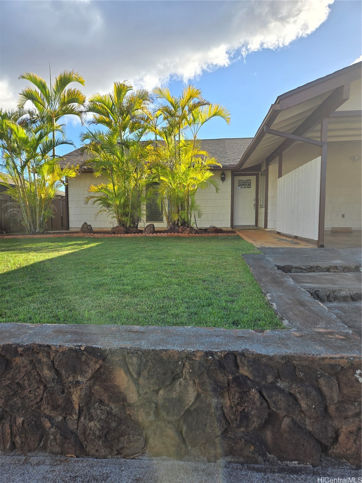 94-207 Kealakaa Place
