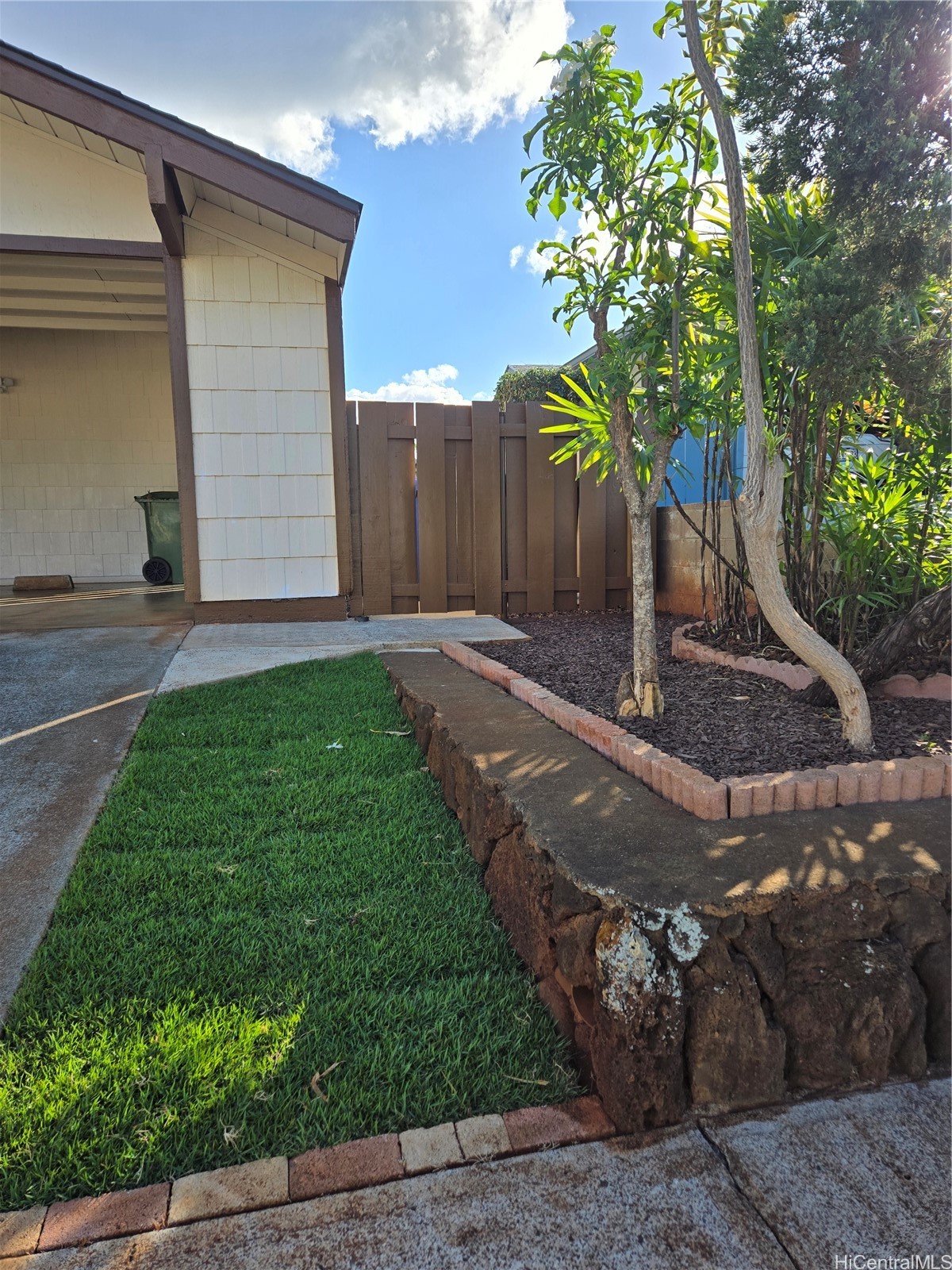 94-207 Kealakaa Place