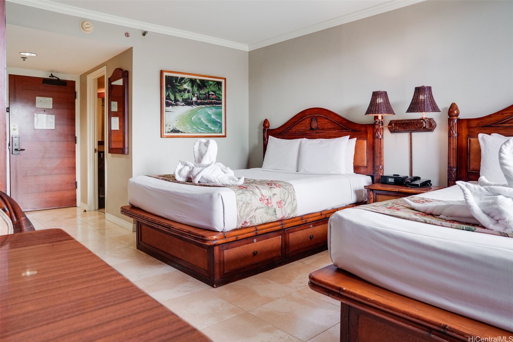 2045 Kalakaua Avenue 114